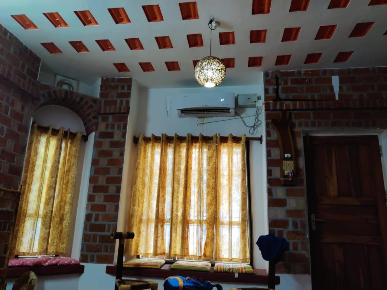 Ashtamudivillas Коллам Экстерьер фото